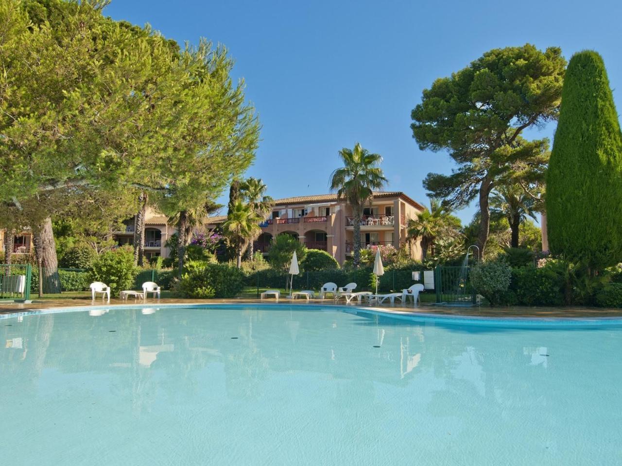 הייר Residence La Pinede - Maeva Home מראה חיצוני תמונה